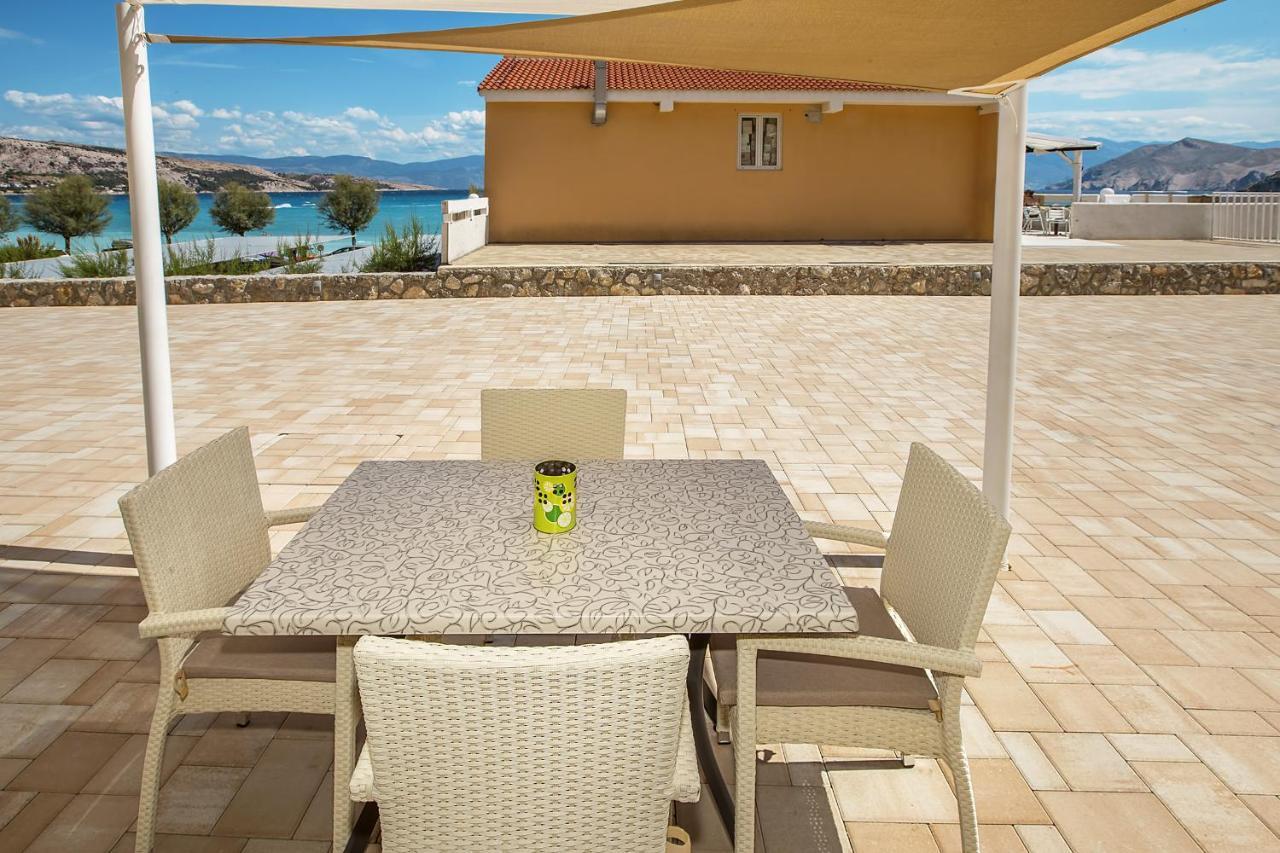 Apartments Capic Niko Baška Buitenkant foto
